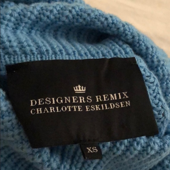 Blue sweater from designers remix - Picture 5 of 6